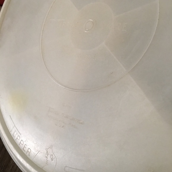 Large Party Tray: Vintage Tupperware - Picture 5 of 14